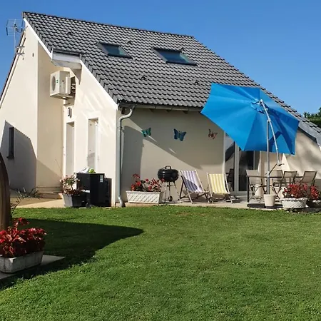 M Et M * Nebouzat